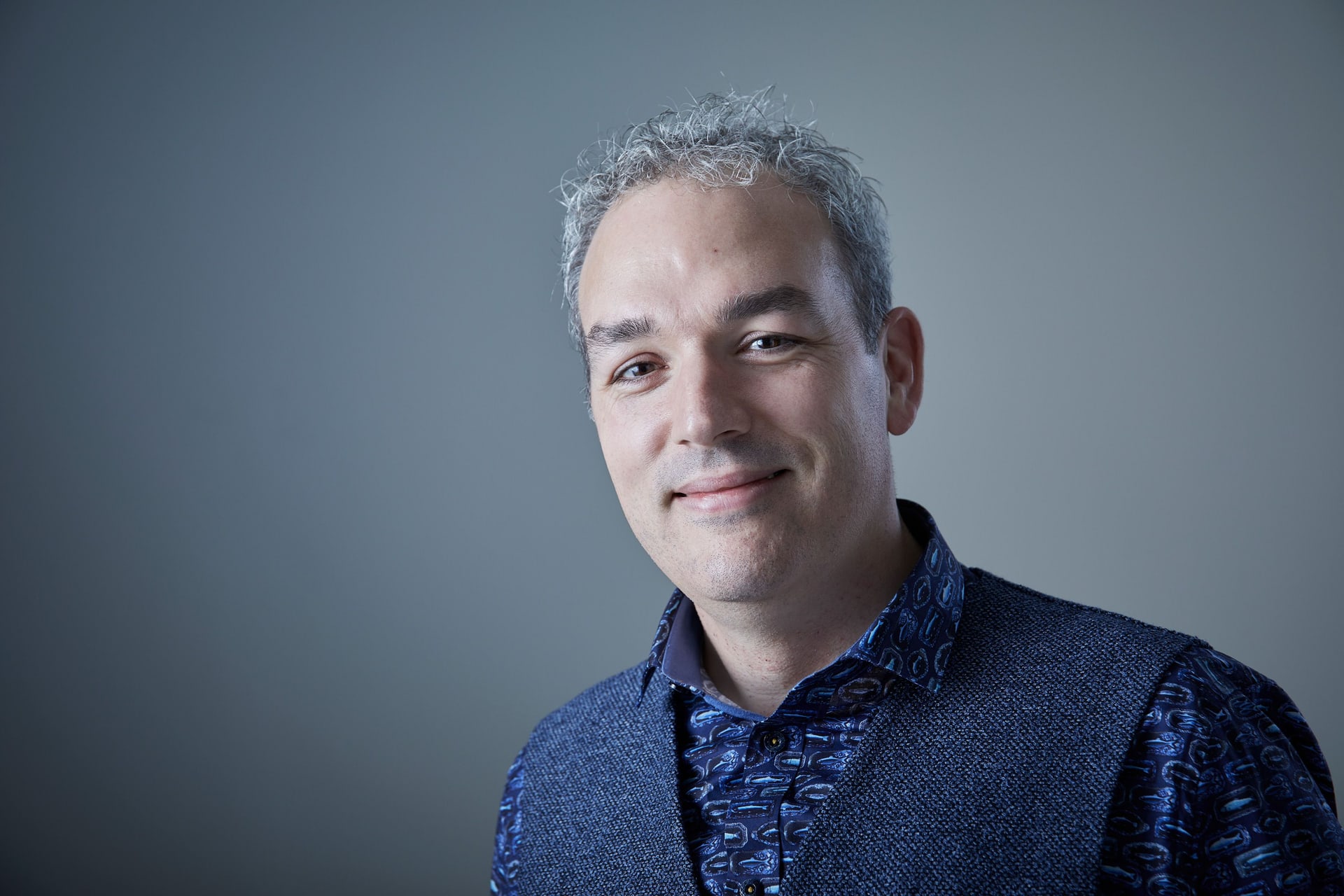 Hans Kuijpers lacht naar de camera